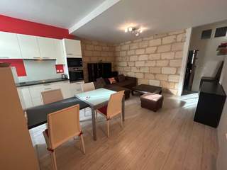 Location / Appartement 2 pièces de 48 m², Bordeaux, Rue des Vignes