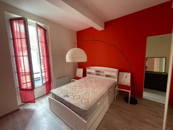 Location / Appartement 2 pièces de 48 m², Bordeaux, Rue des Vignes / Photo 9