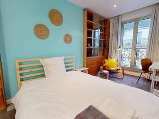 Coliving space / 6-bedroom flat · 137 m², Paris, Avenue du Maine