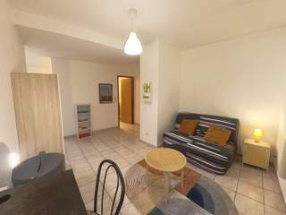 Rental / 1-bedroom flat · 25 m², Saint-Étienne, Rue Pointe Cadet