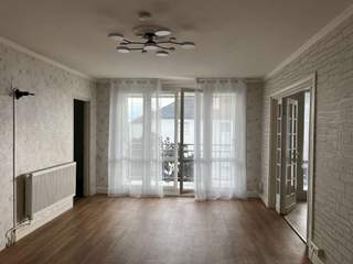 Colocation / Appartement 5 pièces de 107 m², Olivet, Rue des Capucines