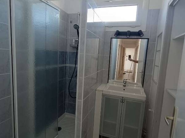 Colocation / Appartement 5 pièces de 85 m², Tarbes, Rue Henri Rol Tanguy / Photo 5