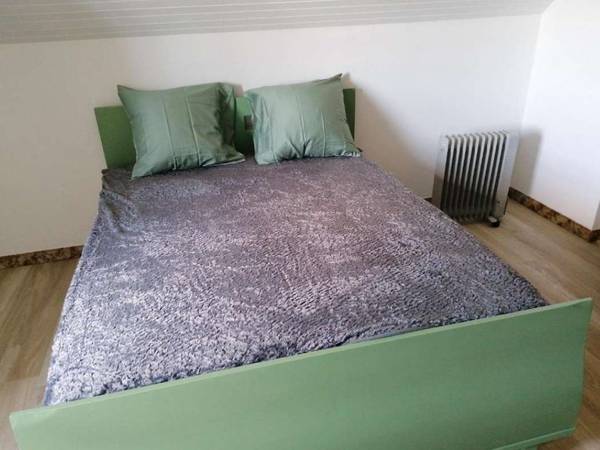 Chambre chez l'habitant / Studio de 15 m², Fatines, Route de Fatines / Photo 2