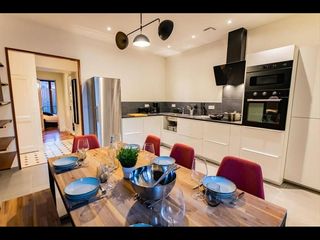 Colocation / Appartement 6 pièces de 120 m², Grenoble, Rue Servan