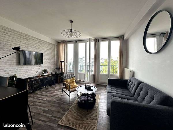 Colocation / Appartement 4 pièces de 66 m², Vénissieux, Boulevard Marcel Sembat / Photo 2