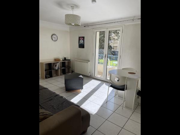 Colocation / Appartement 4 pièces de 61 m², Montpellier, Rue René Laennec / Photo 2