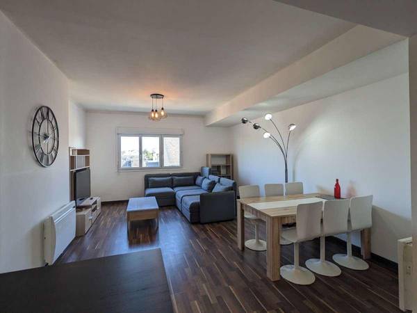 Colocation / Appartement 4 pièces de 110 m², Le Mans, Rue Guillemare / Photo 2