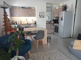 Flatsharing / 3-bedroom flat · 60 m², Lyon, Rue Chantal Sandrin
