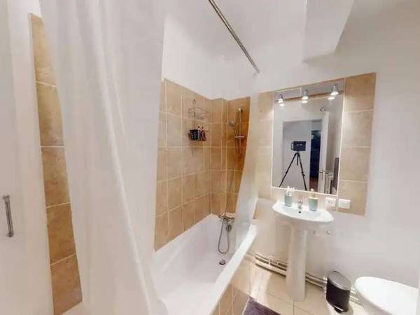Colocation / Appartement 5 pièces de 65 m², Paris, Rue Louis Codet / Photo 8