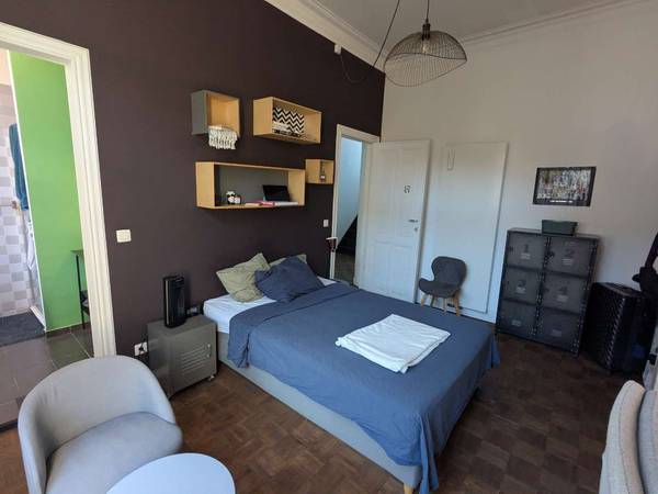 Colocation / Maison 1 pièce de 200 m², Saint-Gilles, Rue Félix Delhasse / Photo 2
