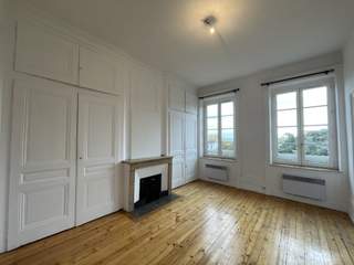 Rental / Studio · 45 m² , Lyon, Rue des Chartreux