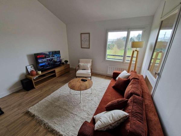 Colocation / Duplex 6 pièces de 133 m², Évry-Courcouronnes, Allée des Haubans / Photo 2