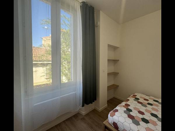 Location / Appartement 1 pièce de 21 m², Marseille, Rue Sainte-Sophie / Photo 5