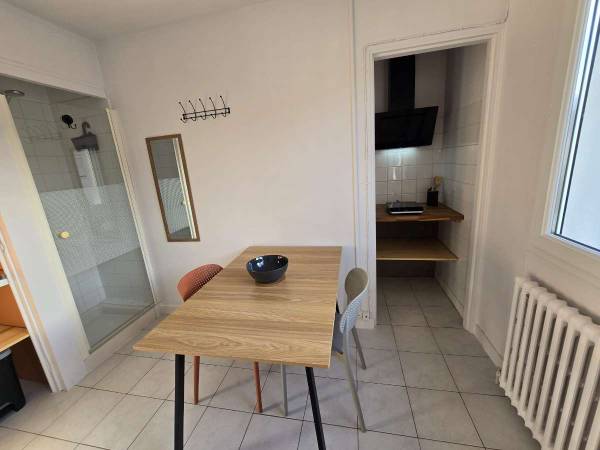 Chambre pour étudiant / Résidence 1 pièce de 13 m², Cholet, Rue du President Paul Doumer / Photo 2