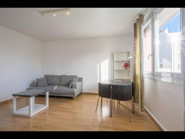 Location / Appartement 3 pièces de 54 m², Maisons-Alfort, Rue du Rouget de Lisle / Photo 2