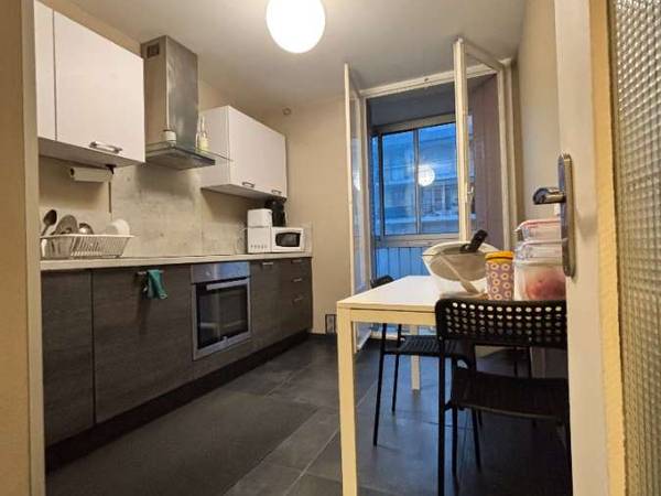Colocation / Appartement 3 pièces de 58 m², Saint-Martin-d'Hères, Square le Périer / Photo 2
