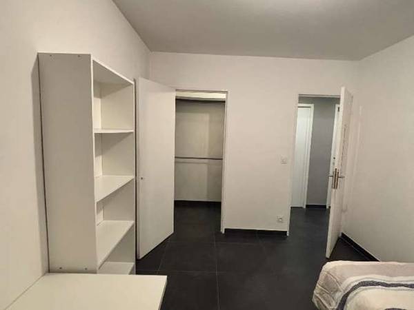 Colocation / Appartement 3 pièces de 58 m², Saint-Martin-d'Hères, Square le Périer / Photo 8
