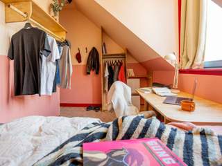 Flatsharing / 10-bedroom house · 231 m², Paris, Rue des Thermopyles