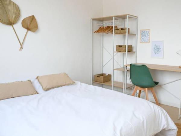 Location / Appartement 4 pièces de 66 m², Bordeaux, Cours Edouard Vaillant / Photo 11