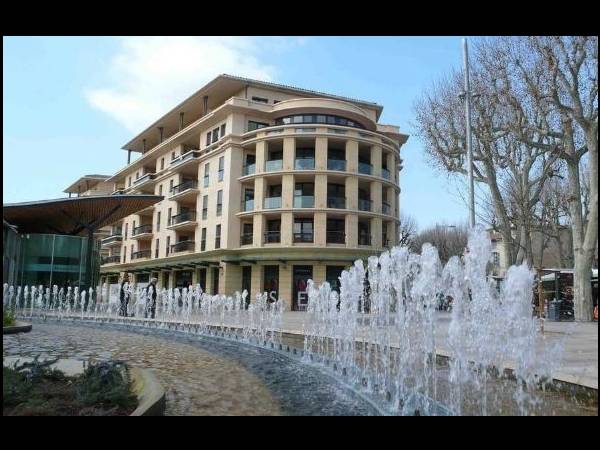 Location / Loft/atelier 1 pièce de 43 m², Aix-en-Provence, Avenue Joseph Villevielle / Photo 7