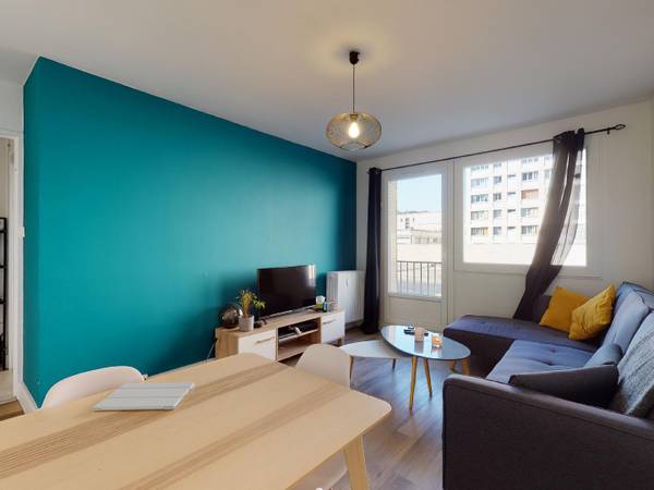 Colocation / Appartement 4 pièces de 66 m², Villeurbanne, Boulevard Eugene Reguillon / Photo 2