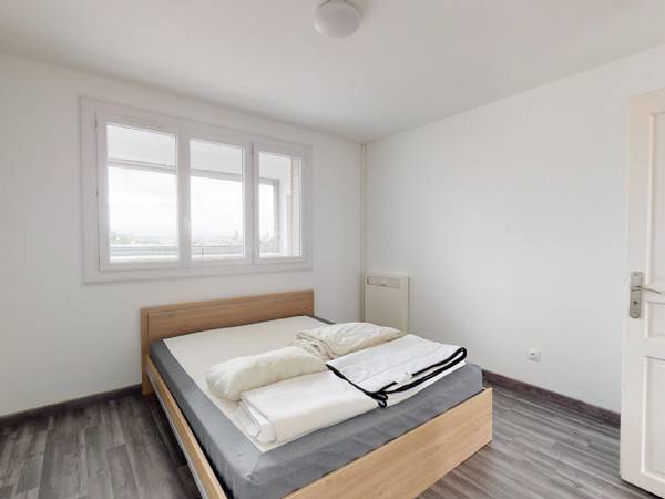 Colocation / Appartement 4 pièces de 70 m², Villeurbanne, Allée des Cèdres / Photo 2