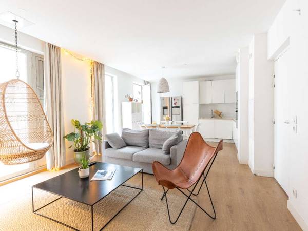 Colocation / Appartement 6 pièces de 145 m², Marseille, Rue de la Republique / Photo 2