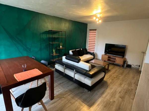 Colocation / Maison 5 pièces de 84 m², Orléans, Rue Robert Desnos / Photo 2