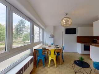 Room share / 5 rooms apartment · 80 m², Oullins-Pierre-Bénite, Boulevard de l'Europe