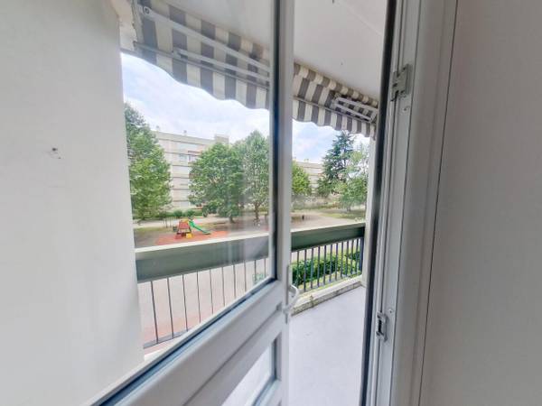 Colocation / Appartement 5 pièces de 80 m², Oullins-Pierre-Bénite, Boulevard de l'Europe / Photo 2