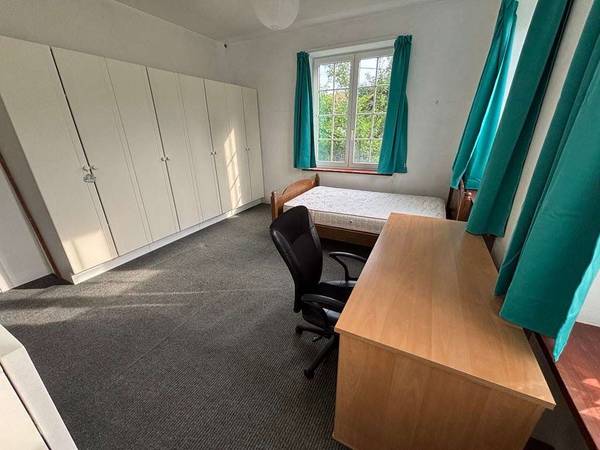 Flatsharing / 10-bedroom house · 200 m², Watermael-Boitsfort, Avenue des Archiducs / Photo 18