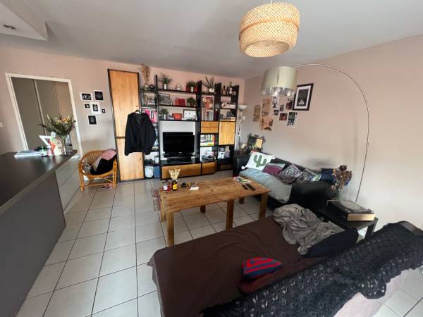 Colocation / Appartement 4 pièces de 100 m², Toulouse, Rue des 7 Troubadours / Photo 2