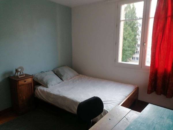 Colocation / Appartement 5 pièces de 68 m², Grenoble, Avenue Léon Blum / Photo 2