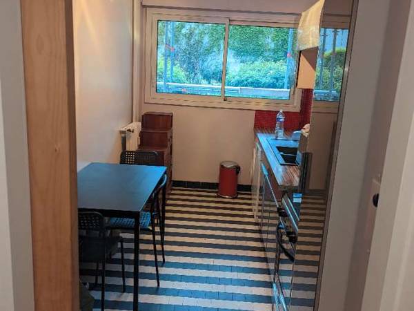 Colocation / Appartement 3 pièces de 74 m², Saint-Cloud, Rue du Mont Valérien / Photo 2