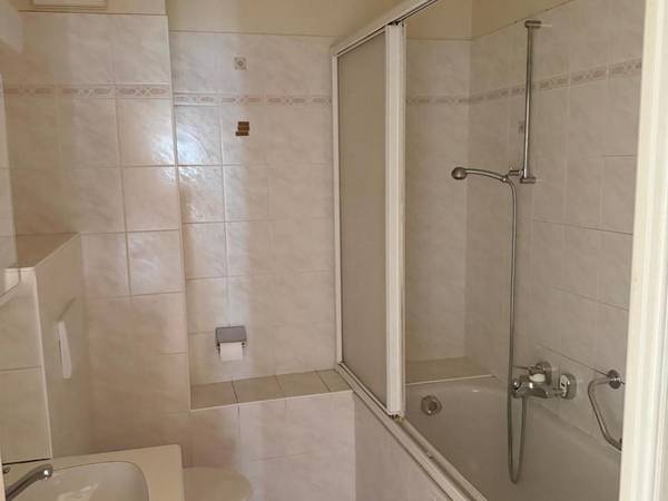 Colocation / Appartement 4 pièces de 160 m², Lausanne, Av de Rumine 9 6eme Etage / Photo 6
