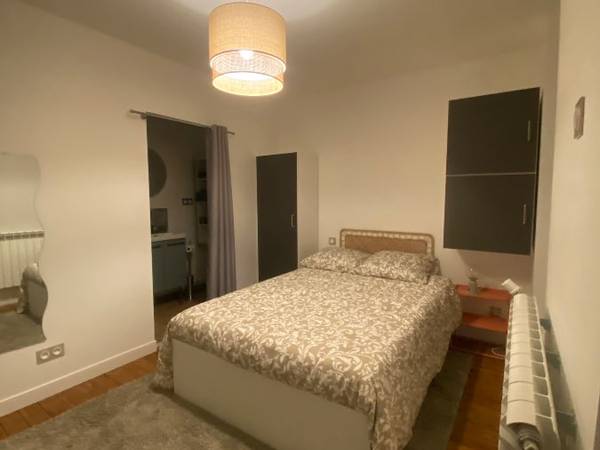 Colocation / Maison 6 pièces de 107 m², Dijon, Rue de Montchapet / Photo 2