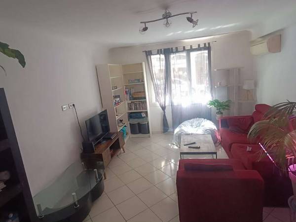 Colocation / Appartement 4 pièces de 85 m², Nice, Boulevard Stalingrad / Photo 2