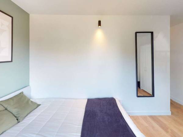 Colocation / Appartement 5 pièces de 89 m², Bondy, Rue Lucien Chapelain / Photo 7