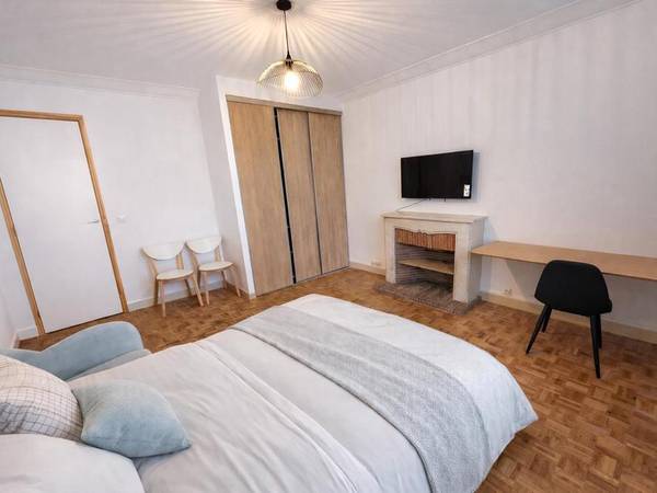 Colocation / Appartement 3 pièces de 60 m², Orléans, Rue des Carmes 3 Etage / Photo 2