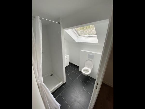 Flatsharing / 6-bedroom house · 180 m², Saint-Denis, Rue de la Liberté / Photo 2