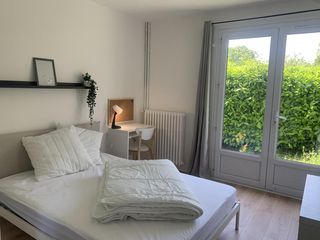 Flatsharing / 7-bedroom house · 100 m², La Roche-sur-Yon, Rue olivier de clisson