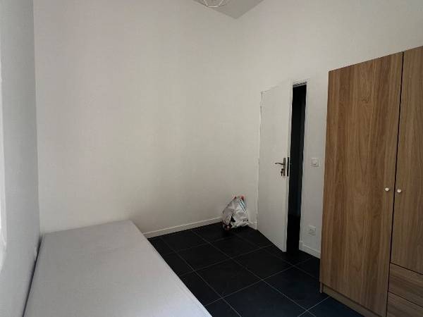 Colocation / Appartement 4 pièces de 55 m², Courbevoie, Avenue Château du Loir / Photo 6
