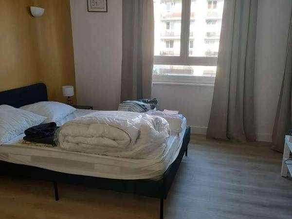 Colocation / Appartement 3 pièces de 100 m², Rouen, Rue Brisout de Barneville / Photo 2
