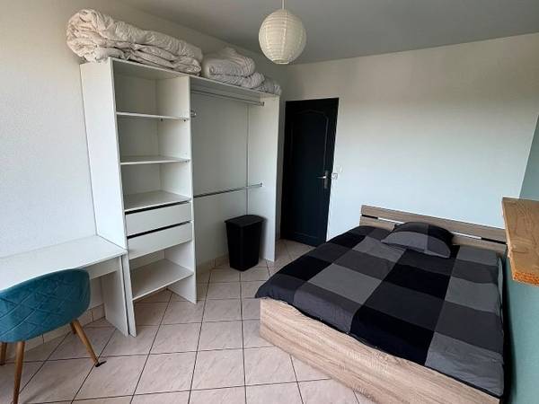 Colocation / Appartement 5 pièces de 90 m², Metz, Route de Woippy / Photo 2