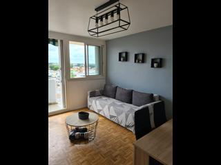 Location / Appartement 4 pièces de 71 m², Toulouse, Rue Paul Decamps