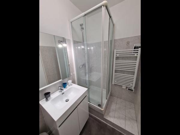 Location / Appartement 4 pièces de 71 m², Toulouse, Rue Paul Decamps / Photo 5