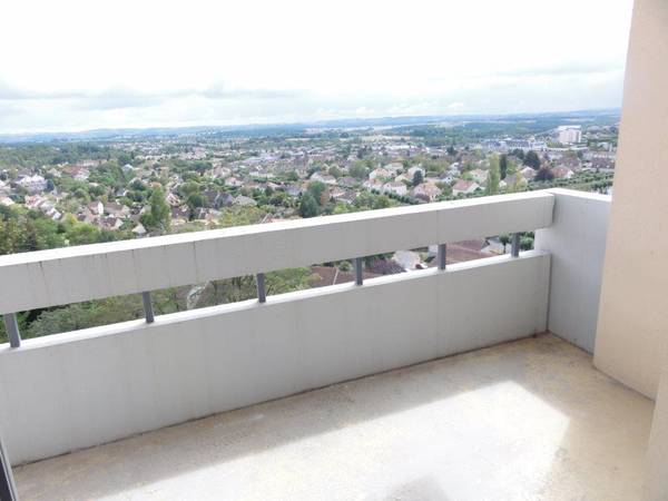 Location / Appartement 3 pièces de 68 m², Le Creusot, Rue du Docteur Rebillard / Photo 11