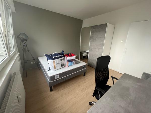 Colocation / Appartement 5 pièces de 140 m², Strasbourg, Place de l'Esplanade / Photo 9