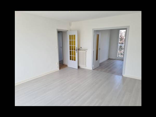 Location / Appartement 5 pièces de 82 m², Rennes, 4 Résidence Saint-Jean-Baptiste de la Salle / Photo 2