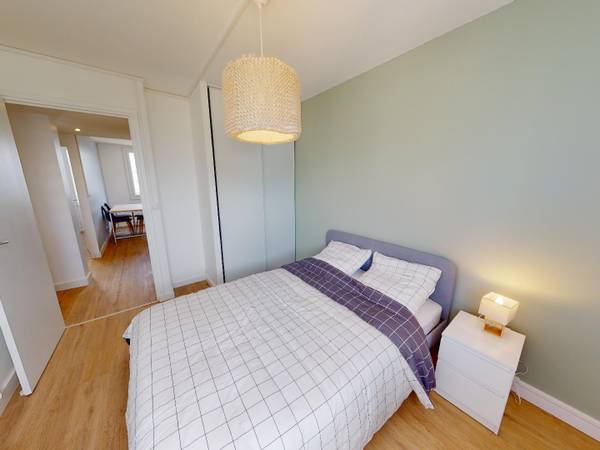 Colocation / Appartement 4 pièces de 55 m², Fontaine, Boulevard Joliot Curie / Photo 2